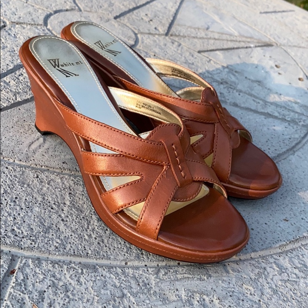 White Mountain Comfortable Wedge Sandals